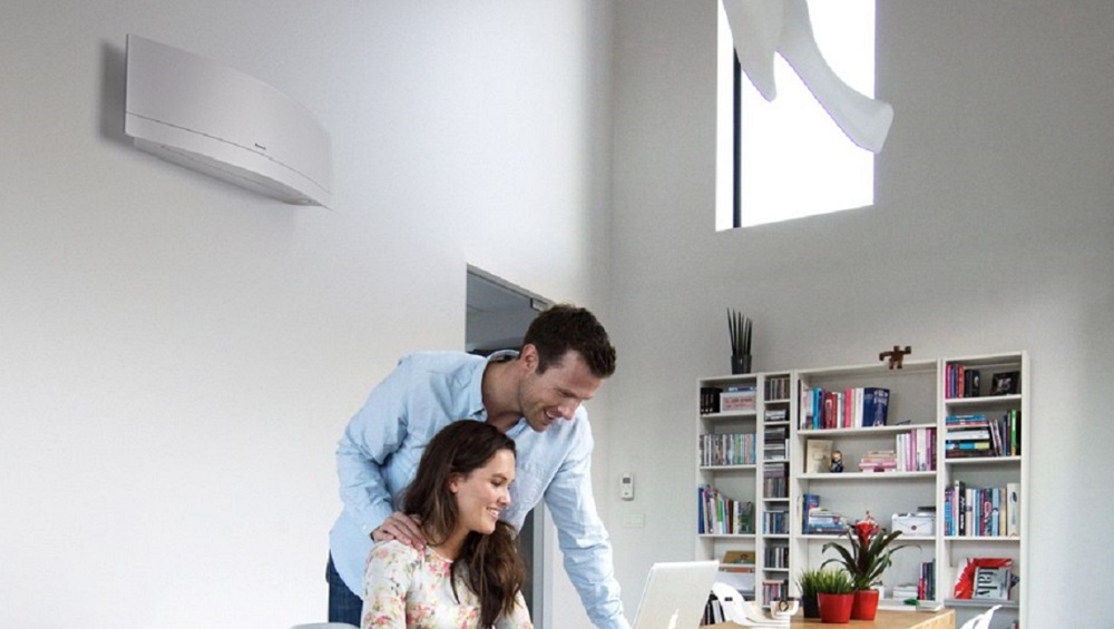 repairing a lounge air con system in Basildon, Essex